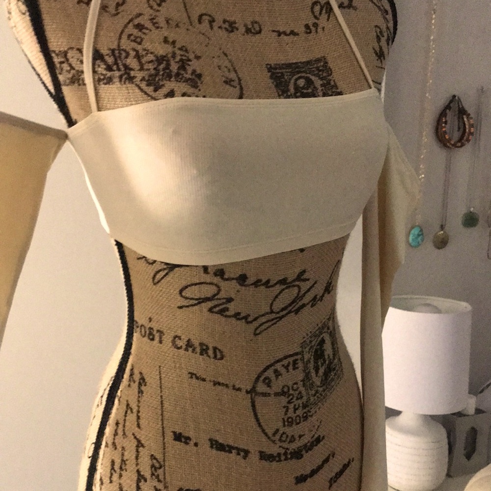 Fashion Nova cropped off shoulder (brand new condition, without tags)